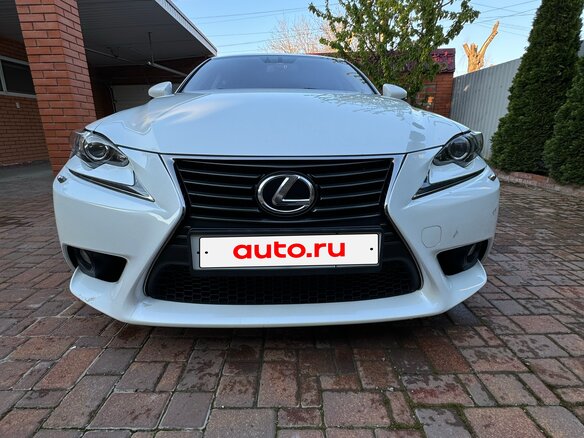 2014 Lexus IS 250 III, белый, 2800000 рублей - вид 4