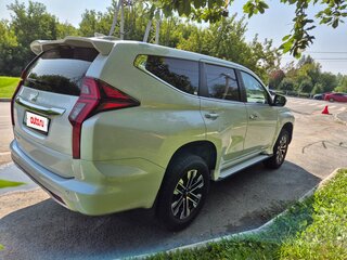 2021 Mitsubishi Montero Sport III Рестайлинг, белый, 3600000 рублей, вид 4