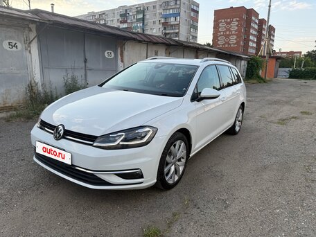 2018 Volkswagen Golf VII Рестайлинг, белый, 1500000 рублей, вид 2