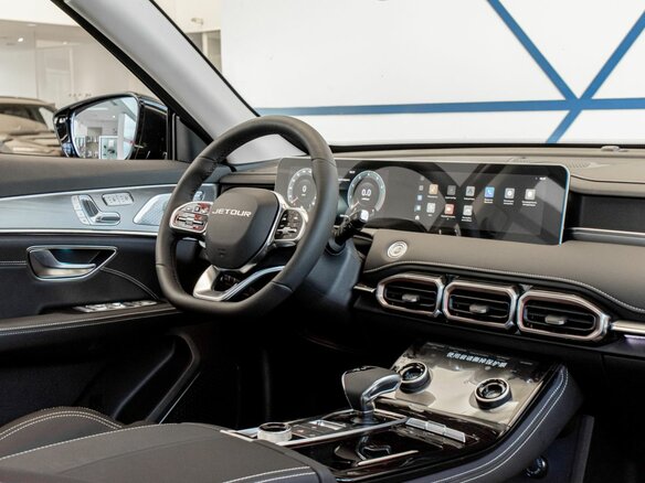 2026 Jetour X70+ I Рестайлинг, зелёный, 3099000 рублей - вид 12