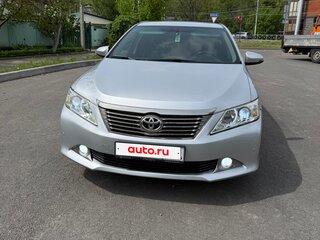 2011 Toyota Camry VII (XV50), серебристый, 1725000 рублей, вид 3