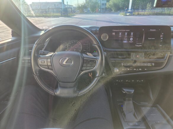 2022 Lexus ES 250 VII Рестайлинг, белый - вид 9