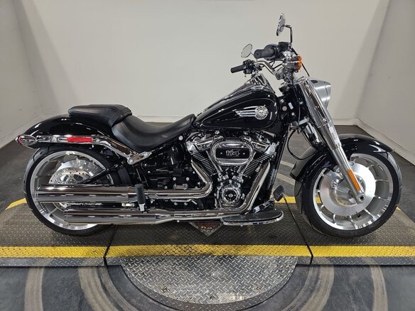 2024 Harley-Davidson Fat Boy, чёрный, 2399000 рублей - вид 21