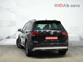2019 Volkswagen Tiguan II, чёрный, 2250000 рублей, вид 4