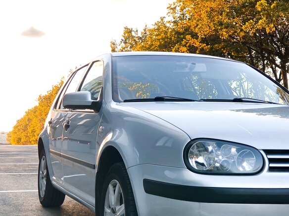 2001 Volkswagen Golf IV, серебристый - вид 5