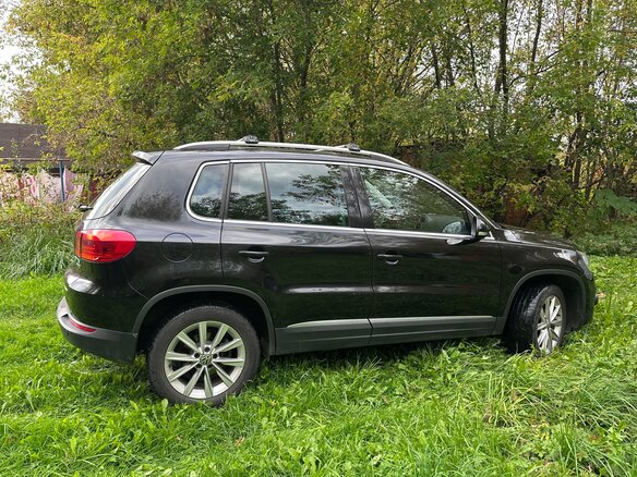 2011 Volkswagen Tiguan I Рестайлинг, чёрный, 1250000 рублей - вид 5
