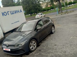 2020 Volkswagen Golf VIII, серый, 1699000 рублей, вид 3
