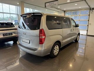 2013 Hyundai Grand Starex I, серебристый, 1659000 рублей, вид 4