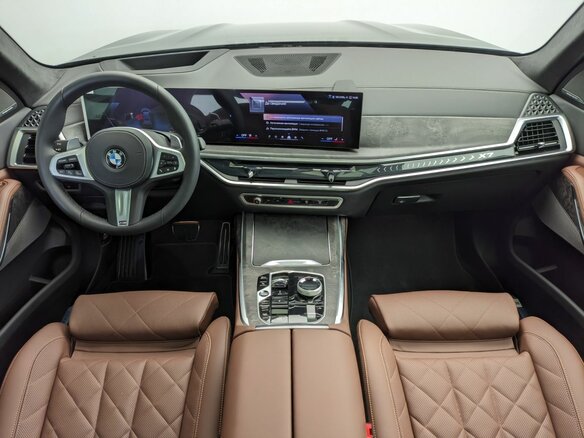 2025 BMW X7 40i I (G07) Рестайлинг, чёрный, 16150000 рублей - вид 11