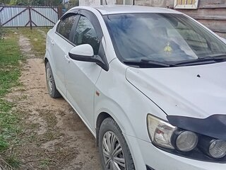 2012 Chevrolet Aveo II, белый, 450000 рублей, вид 1