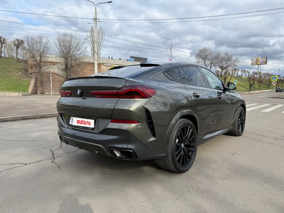 2021 BMW X6 30d III (G06), зелёный, 7990000 рублей - вид 7