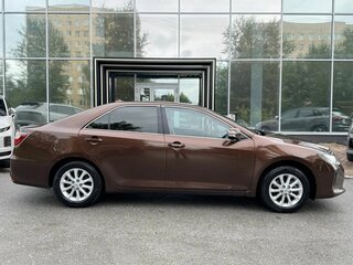 2018 Toyota Camry VII (XV50) Рестайлинг 2, коричневый, 1979000 рублей, вид 4
