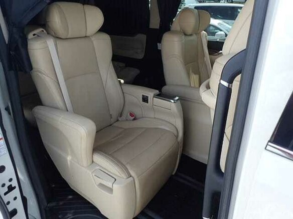 2019 Toyota Alphard III Рестайлинг, белый, 4450000 рублей - вид 38