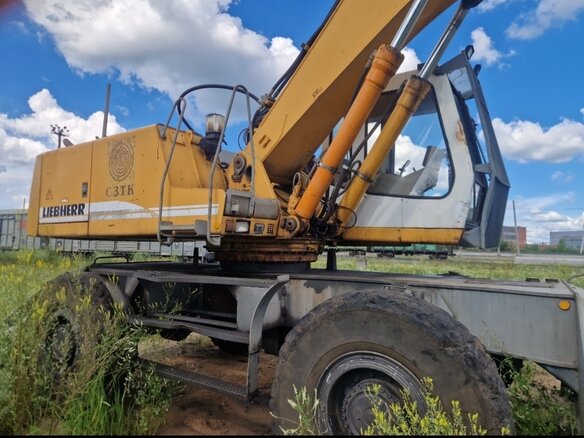 2004 Liebherr L 538, жёлтый, 6500000 рублей - вид 2