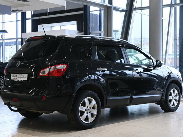 2010 Nissan Qashqai+2 I Рестайлинг, чёрный - вид 5
