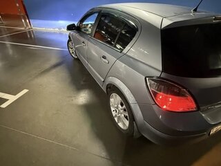 2011 Opel Astra H Рестайлинг, серебристый, 420000 рублей, вид 1