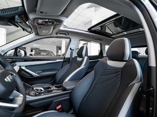 2026 Geely Atlas II, серебристый, 3449990 рублей, вид 5
