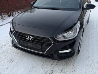 2017 Hyundai Solaris II, чёрный, 1700000 рублей, вид 3