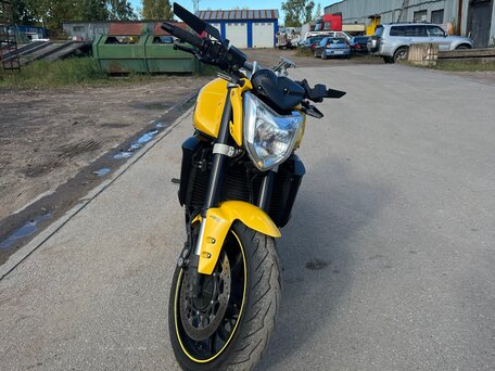 2010 Yamaha FZ1, чёрный, 650000 рублей, вид 1