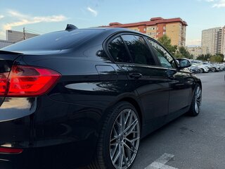 2014 BMW 3 серии 320i VI (F3x), чёрный, 1999999 рублей, вид 3