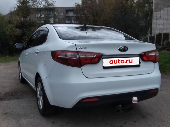 2013 Kia Rio III, белый, 730000 рублей - вид 6