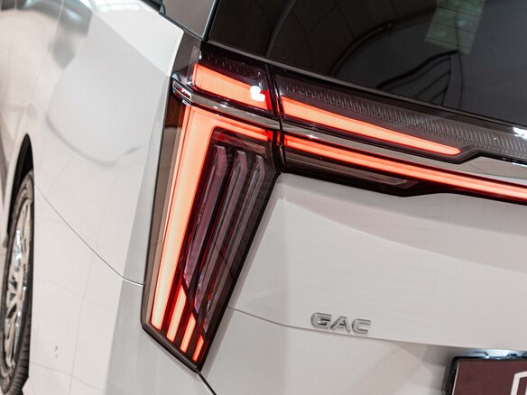 2026 GAC M8, белый, 7799999 рублей - вид 6