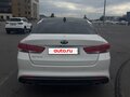 2017 Kia Optima IV, белый, 1790000 рублей - вид 4