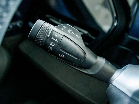 2025 Geely Monjaro I, синий, 5001669 рублей - вид 20