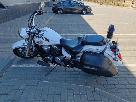2008 Yamaha XVS1300, белый, 700000 рублей, вид 3