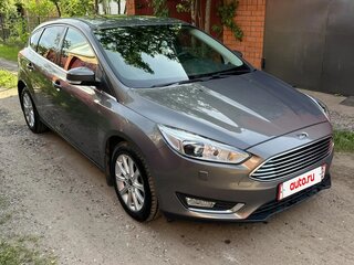 2017 Ford Focus III Рестайлинг, серый, 1835000 рублей, вид 3