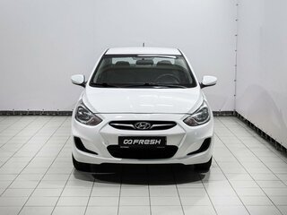 2012 Hyundai Solaris I, белый, 749000 рублей, вид 3