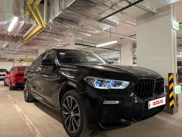 2020 BMW X6 40i III (G06), чёрный, 7500000 рублей - вид 3