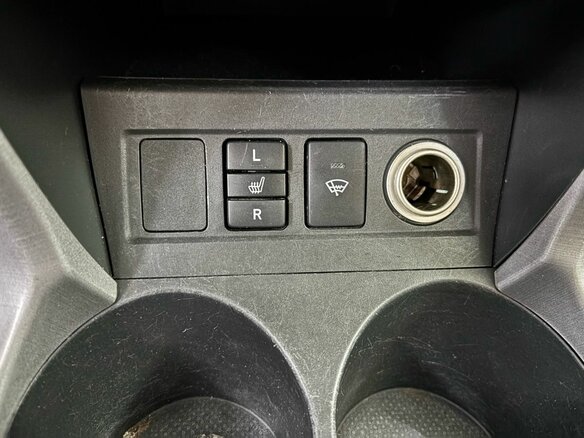 2007 Toyota RAV4 III (XA30), серебристый - вид 12