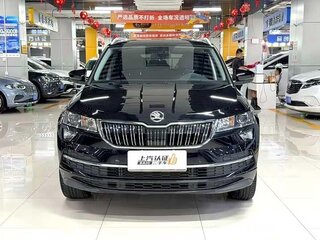 2022 Skoda Karoq DSG7 I, чёрный, 2234055 рублей, вид 2