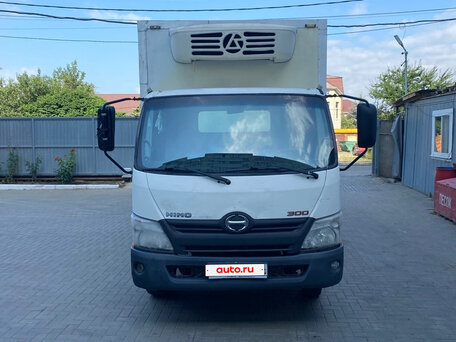2012 Hino Series 300 (Dutro), белый, 1550000 рублей, вид 1