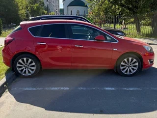 2012 Opel Astra J, красный, 649000 рублей, вид 3