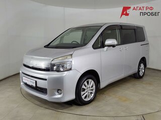 Toyota Voxy II (R70) Рестайлинг