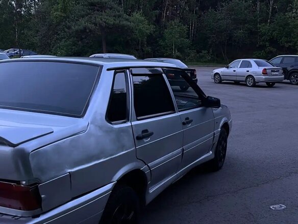 2007 Lada (ВАЗ) 2115, серебристый, 99000 рублей - вид 2