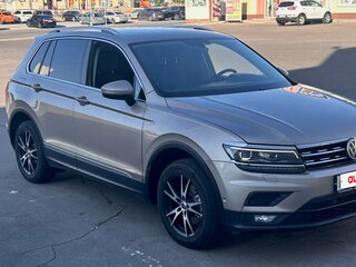 2018 Volkswagen Tiguan II, бежевый, 1900000 рублей, вид 1