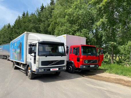 2002 Volvo FL, белый, 1500000 рублей, вид 1