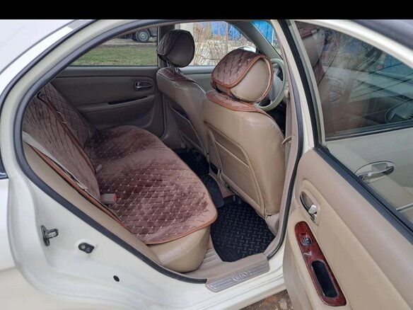 2004 Kia Magentis I Рестайлинг, белый, 600000 рублей - вид 9