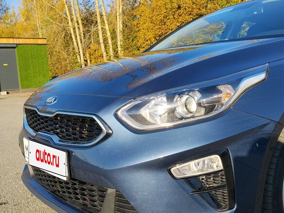2019 Kia Ceed III, синий, 1680000 рублей - вид 3