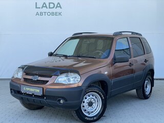2018 Chevrolet Niva I Рестайлинг, коричневый, 638000 рублей, вид 1
