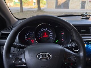 2012 Kia Rio 5-speed III, белый, 750000 рублей, вид 5