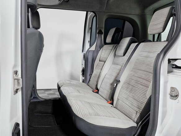2012 Renault Kangoo II, белый, 425000 рублей - вид 13
