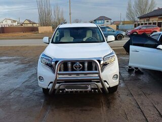 2016 Toyota Land Cruiser Prado 150 Series Рестайлинг 1, белый, 3995000 рублей, вид 2