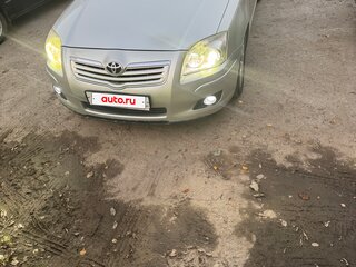 2007 Toyota Avensis II Рестайлинг, серебристый, 890000 рублей, вид 2