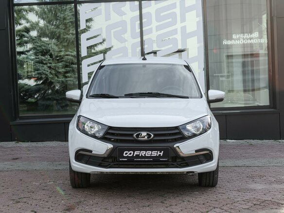2025 Lada (ВАЗ) Granta I Рестайлинг, белый, 924000 рублей - вид 2