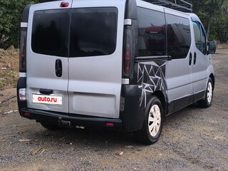 2002 Renault Trafic II, серебристый, 1140000 рублей, вид 5