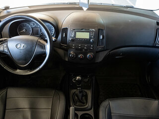 2010 Hyundai i30 I Рестайлинг, бежевый, 670000 рублей, вид 5